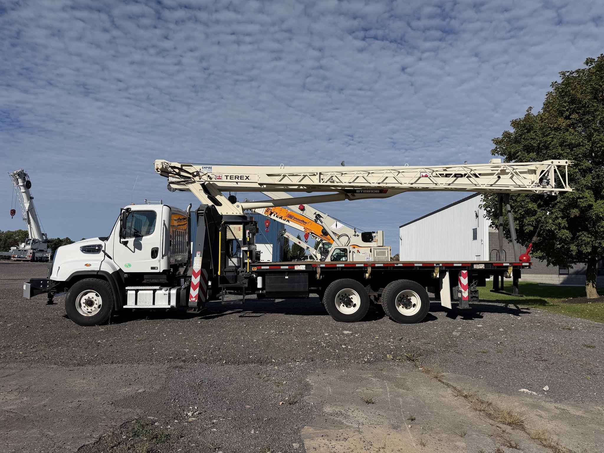 2016 TEREX BT28106