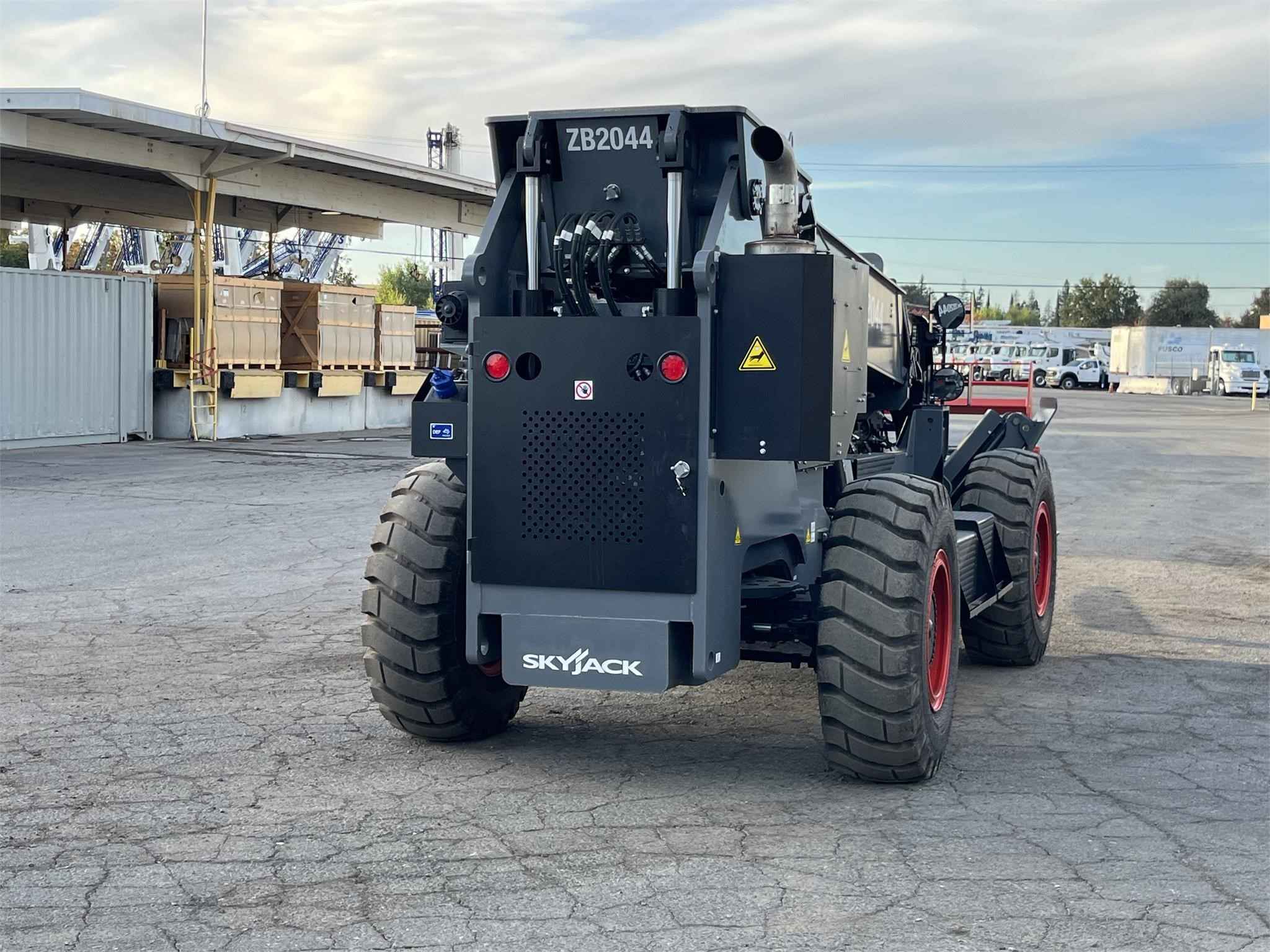 2023 SKYJACK ZB2044