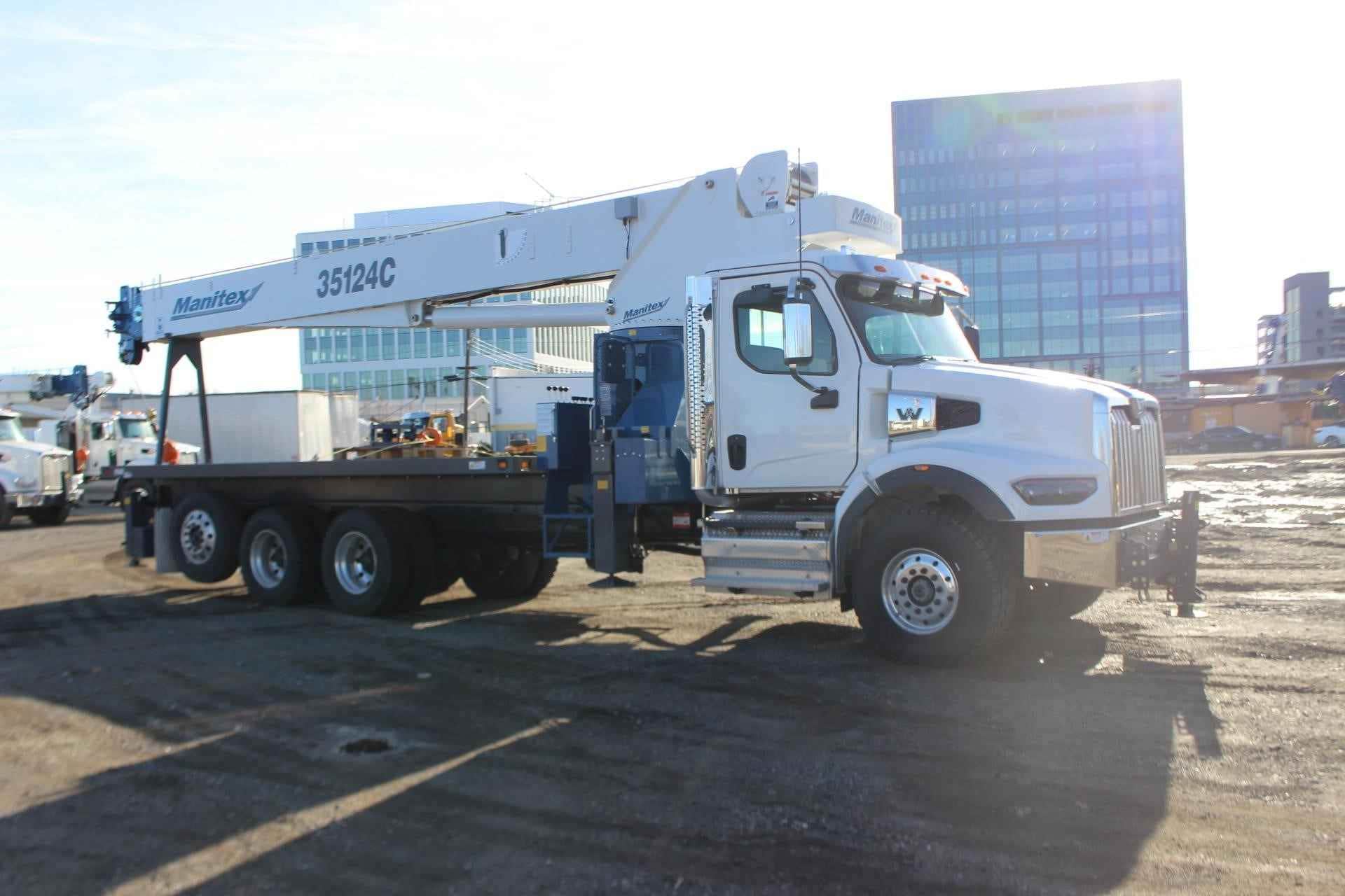 2023 MANITEX 35124C