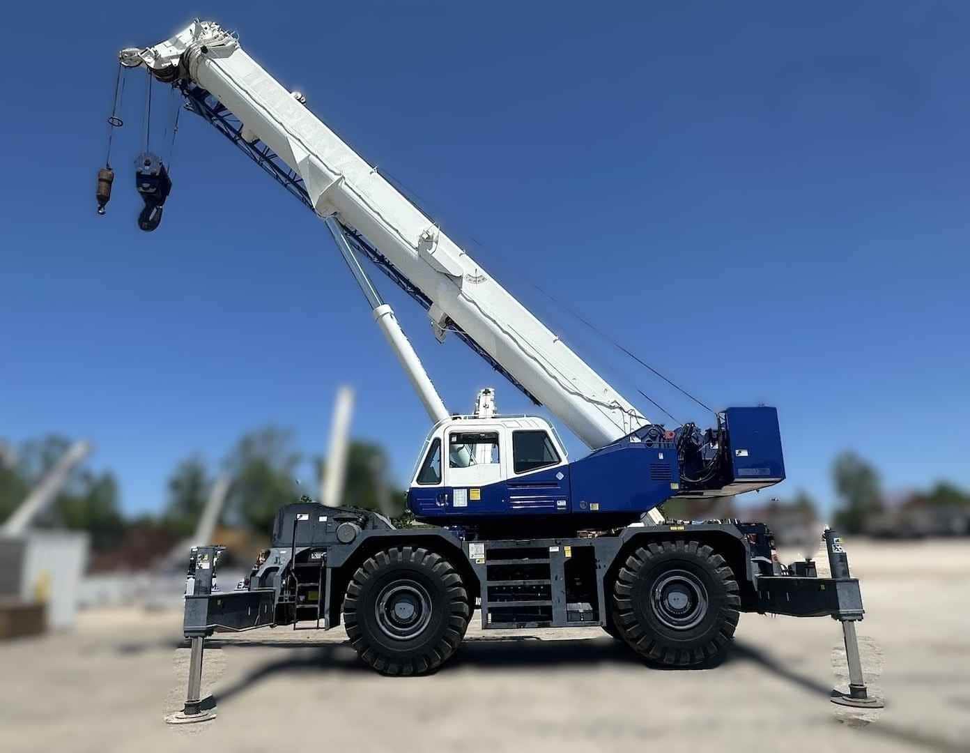 2012 Tadano GR-1000XL