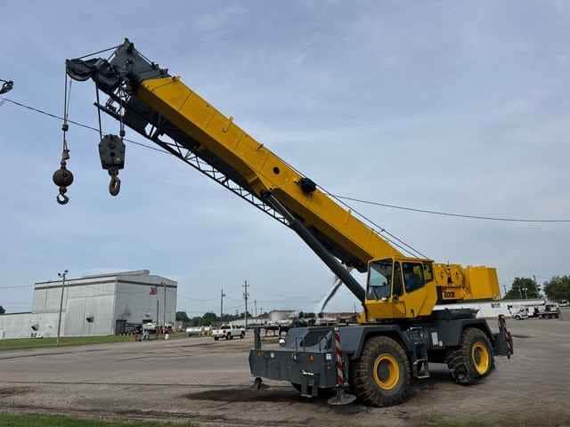 2006 Grove RT600E