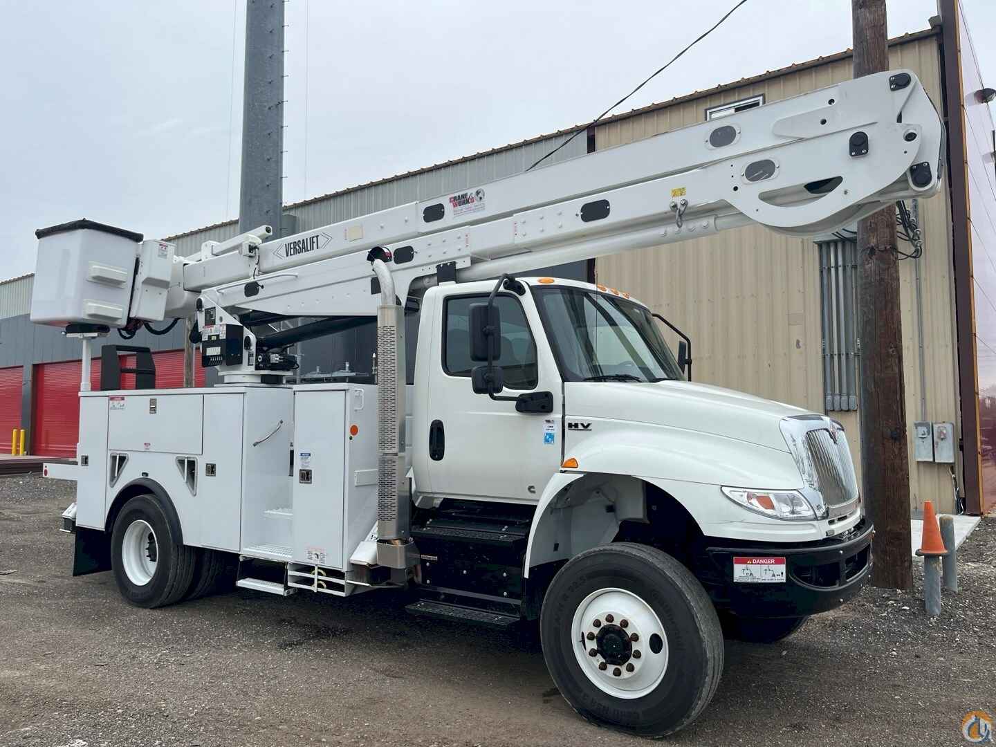 2023 Versalift VN-555-MHI