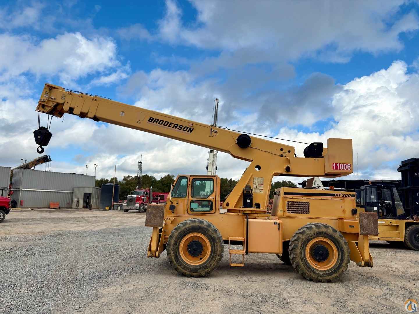 2014 Broderson RT-300-2G