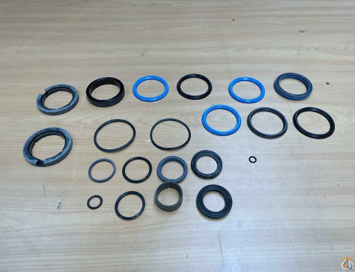 9752100989 - SEAL KIT