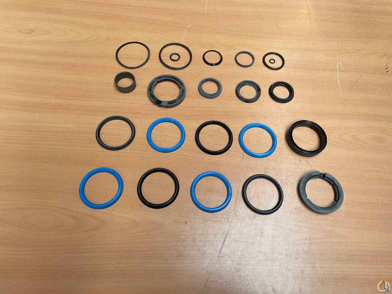 9752100992 - SEAL KIT