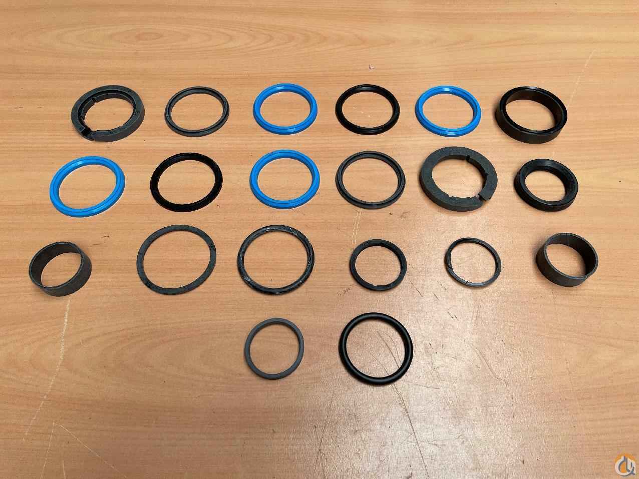 9752100755 - SEAL KIT