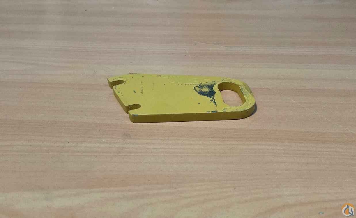 9372990324 - GUIDE PLATE