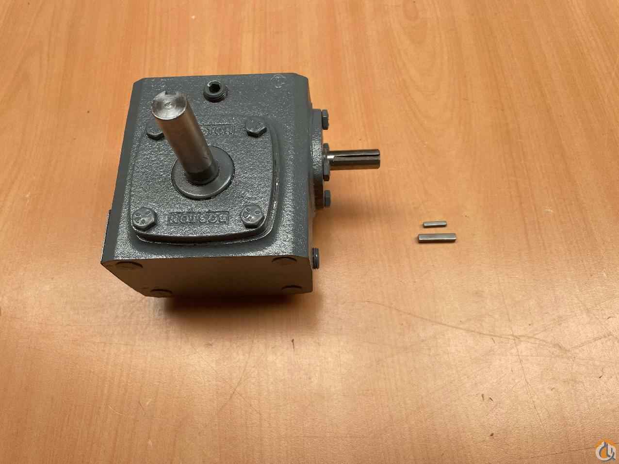 7734000638 - GEAR BOX