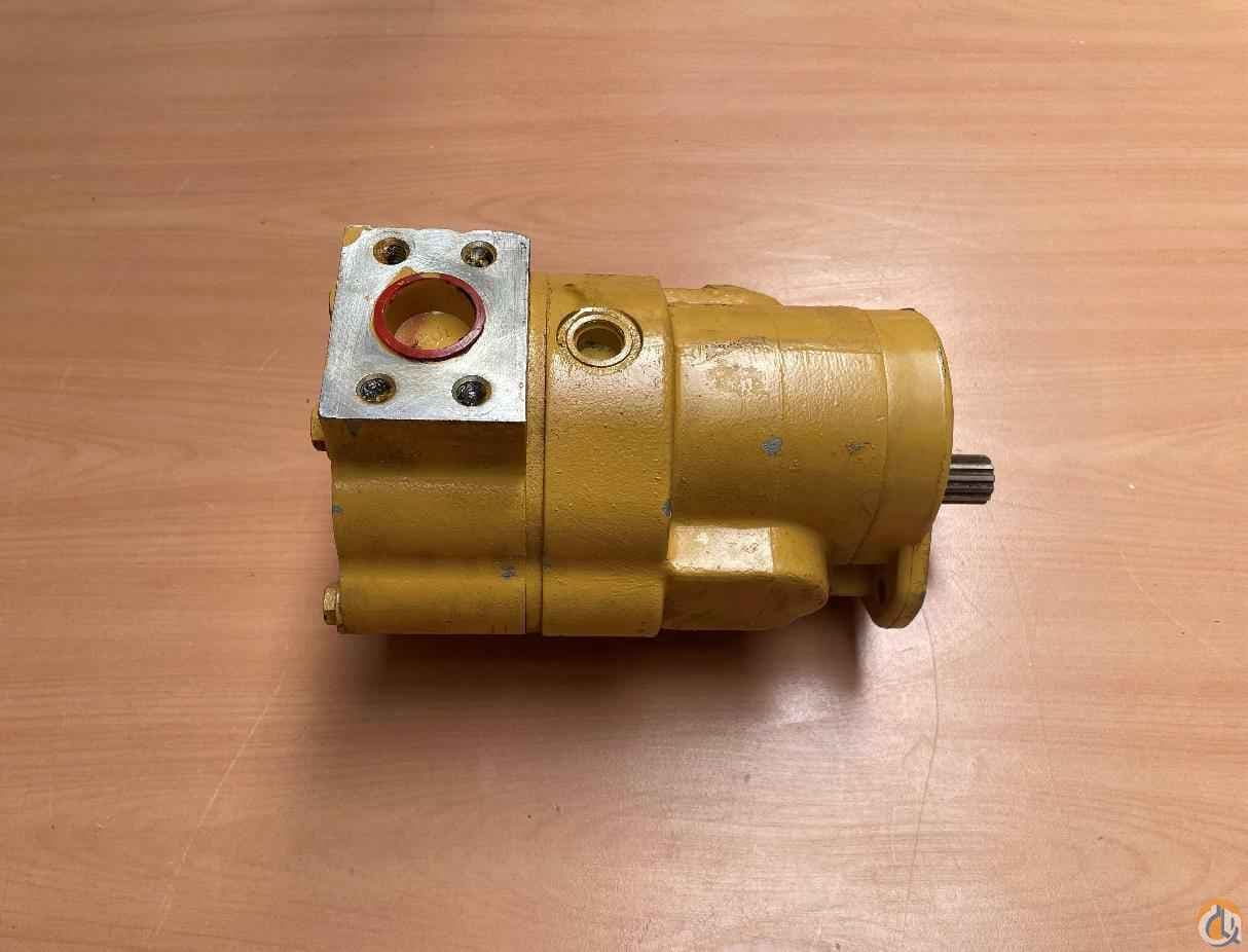 7722000284 - STEER PUMP