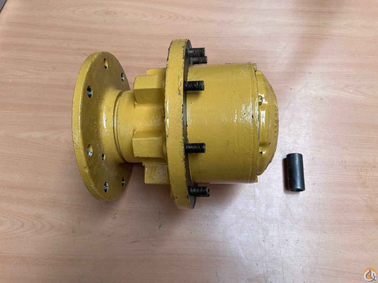 7548000083 - GEAR HUB POWER WHEEL