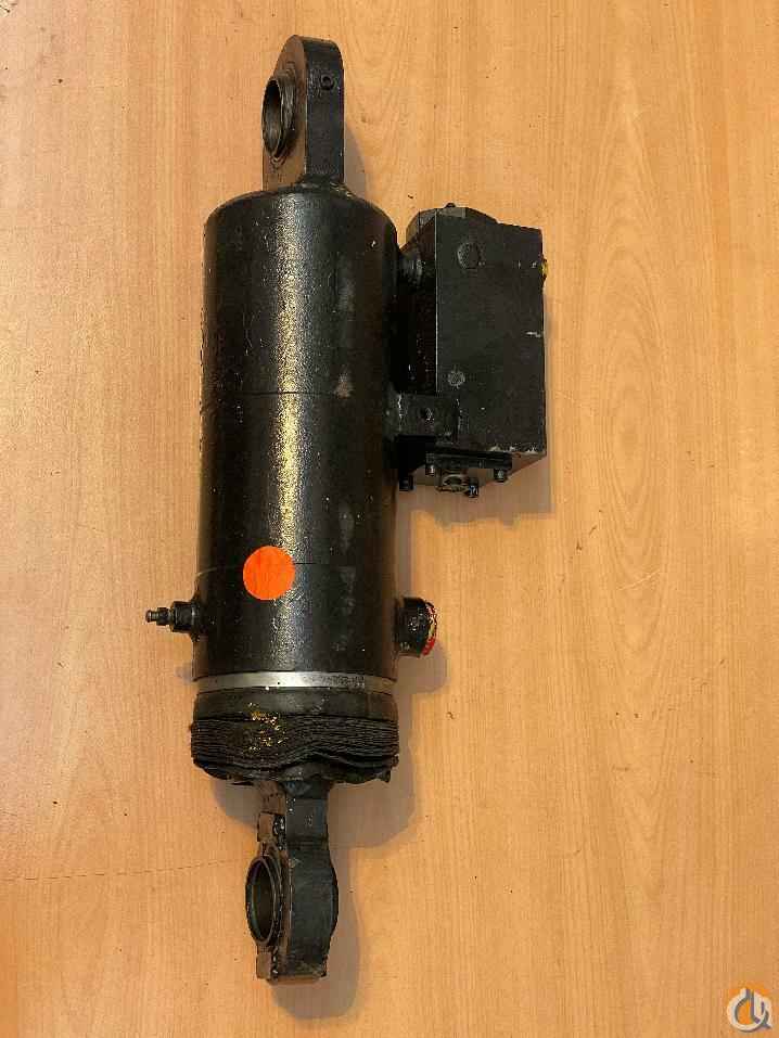 7372990220 - CYLINDER SUSPENSION