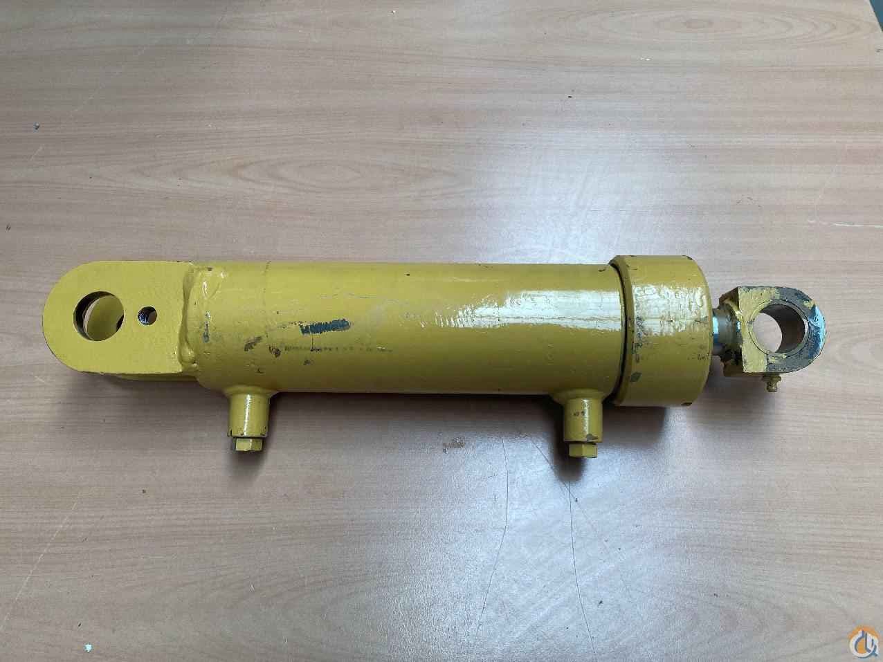 6372001820 - STEER CYL ASSY 3"DIA