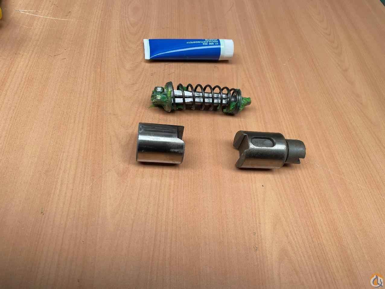 812999077 - REP.SATZ BREMSKEIL LINKS PERROT