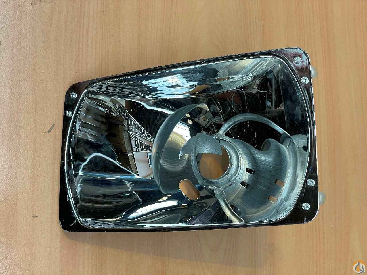 122850005 - HEADLIGHT ASSY