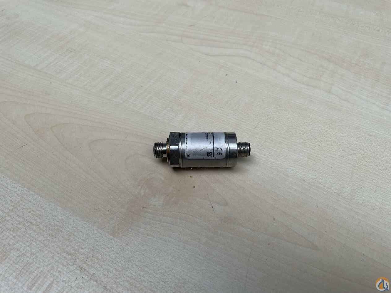 3327589-U - PRESSURE PICK-UP-USED