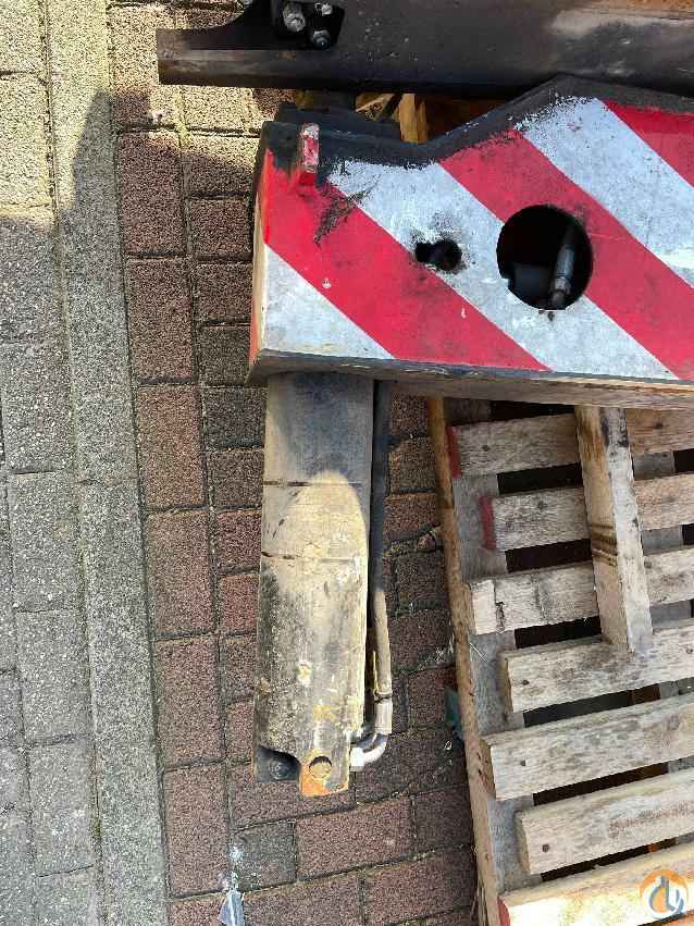 2303194-U - CYLINDER USED / CHECKED