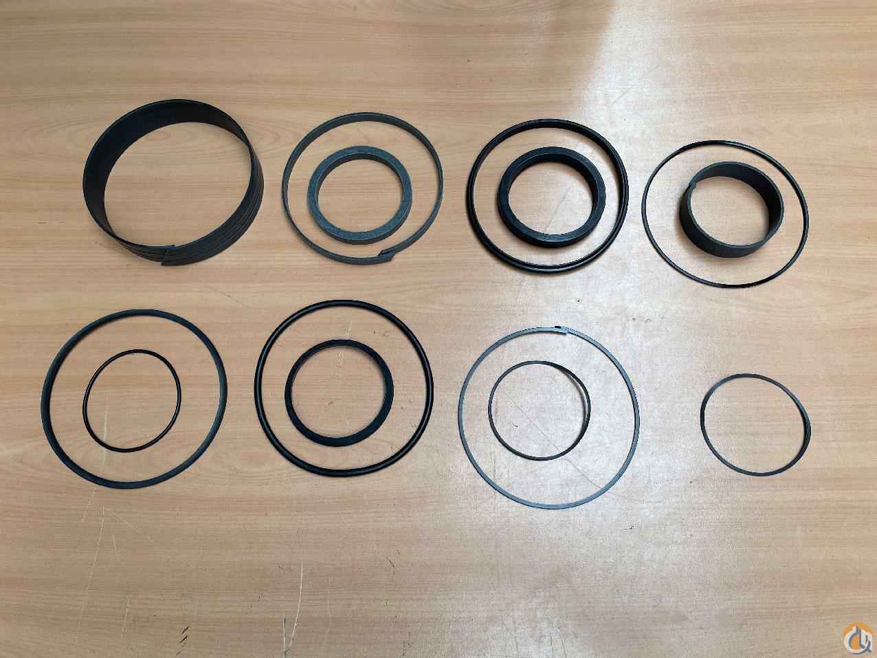 9752100329 - SEAL KIT