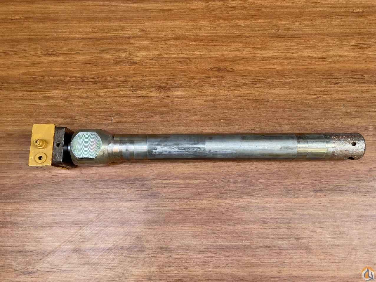 3316361 - COUNTER WEIGHT CYLINDER