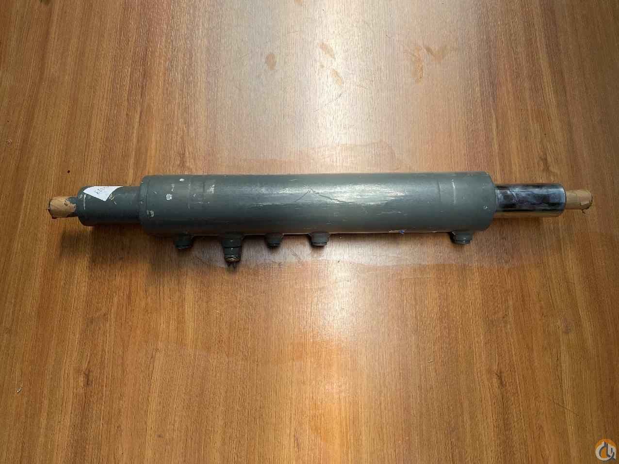 2310329 - STEERING CYLINDER