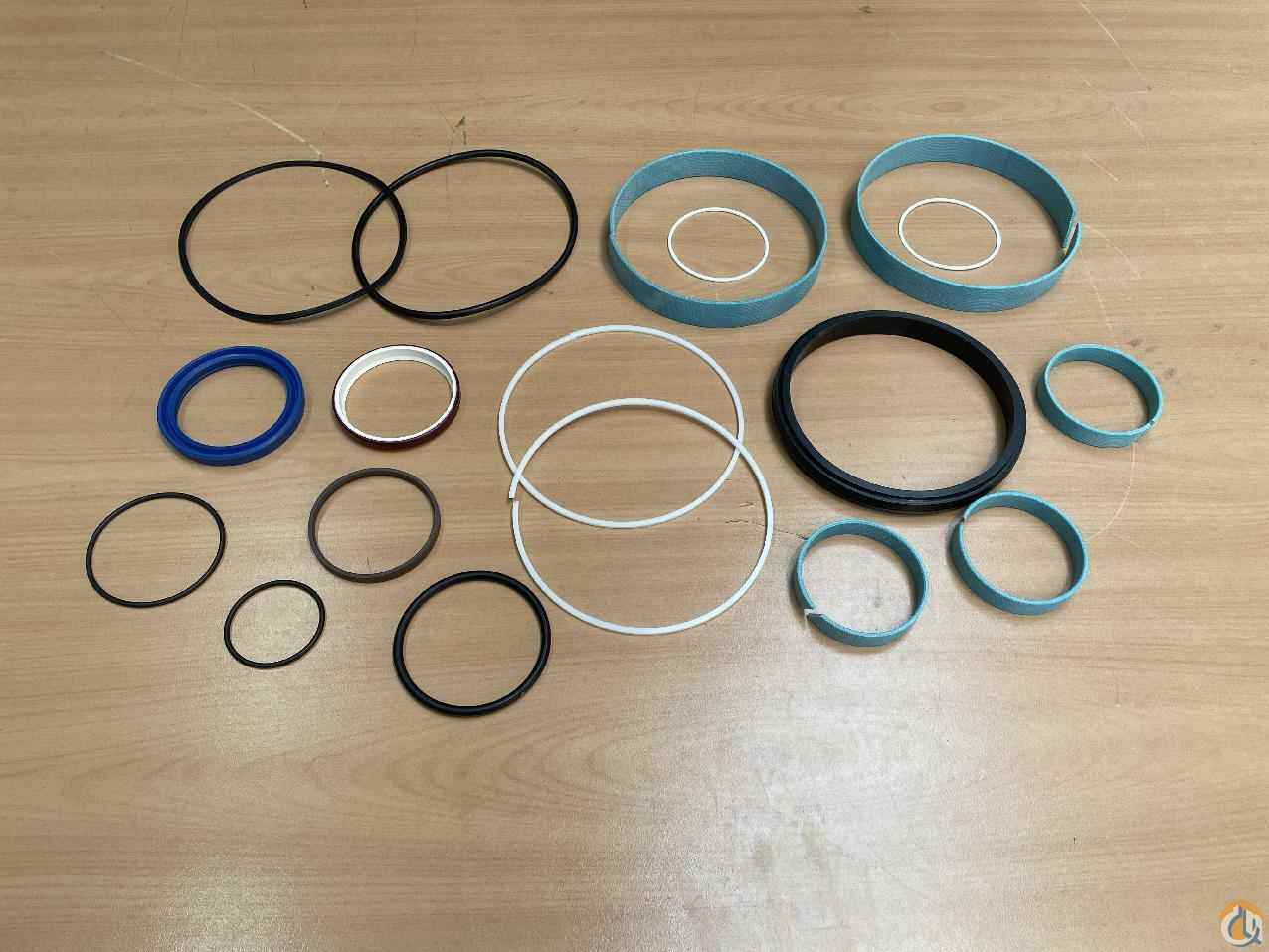 3137075 - GASKET CPL.