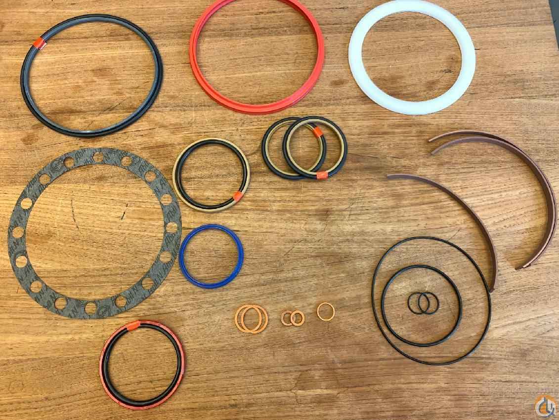 2257342 - SET OF SEALS I