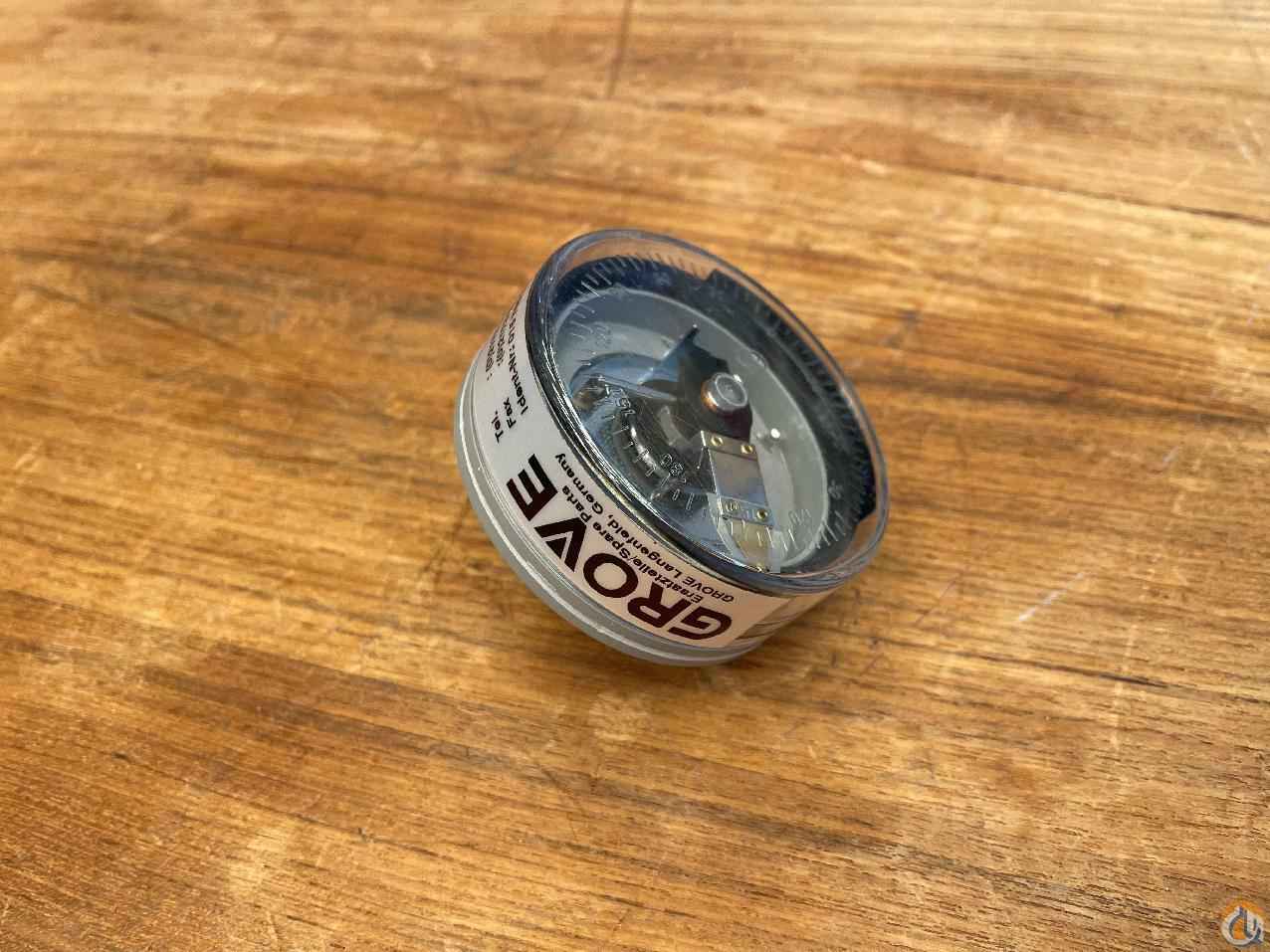 1576523 - POTENTIOMETER