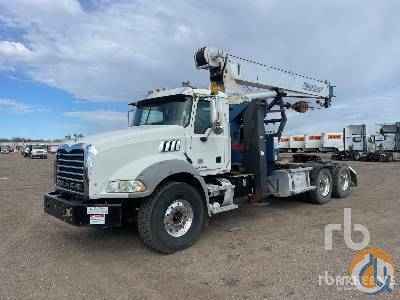 2012 MACK GU813