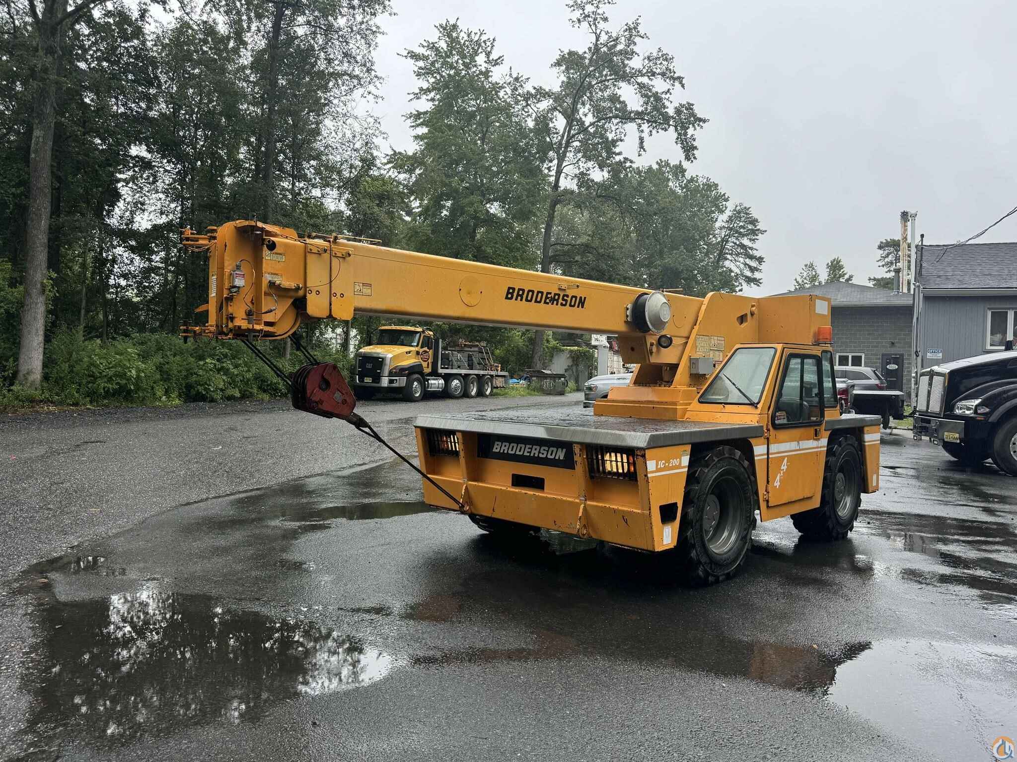 2005 BRODERSON IC-200-2F