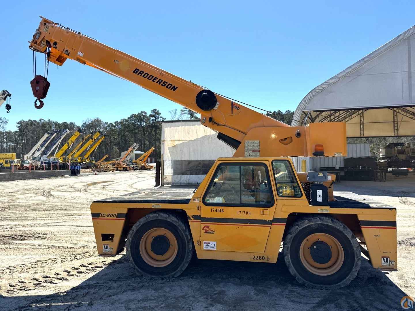 2016 Broderson IC200-3H