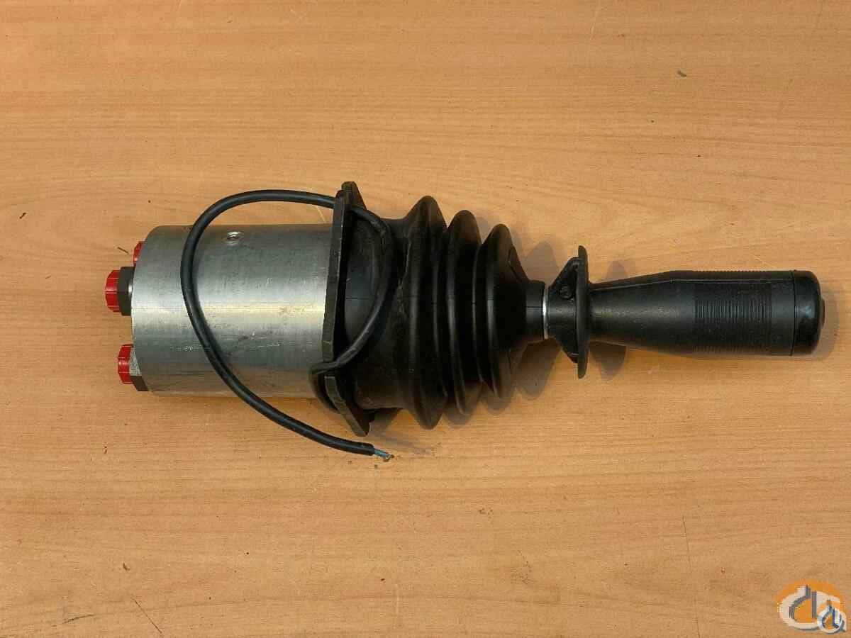 8422766 - VALVE CONTROL