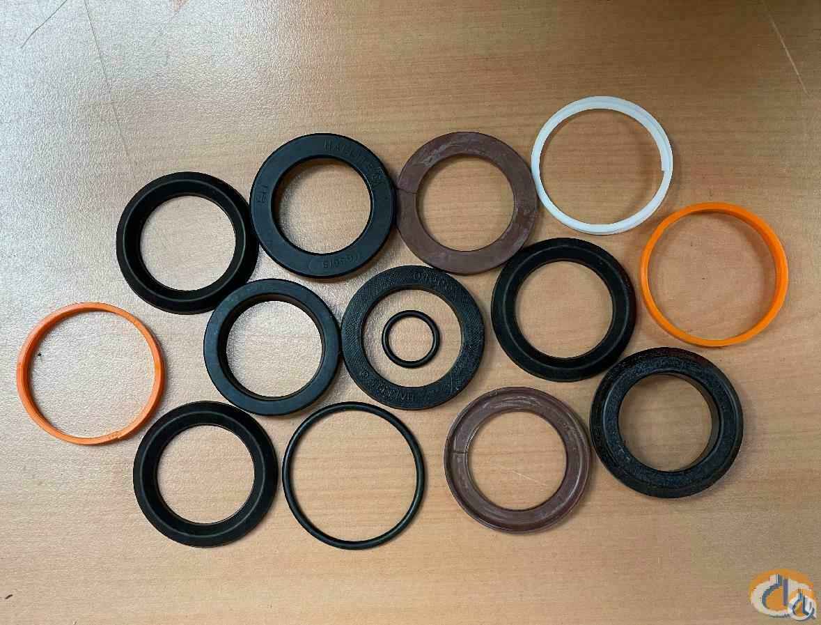8398734 - SEAL KIT
