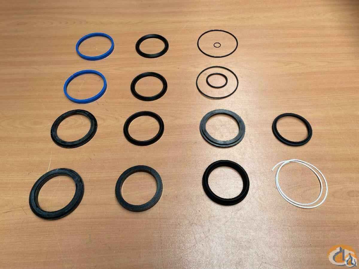 8399526 - SEAL KIT