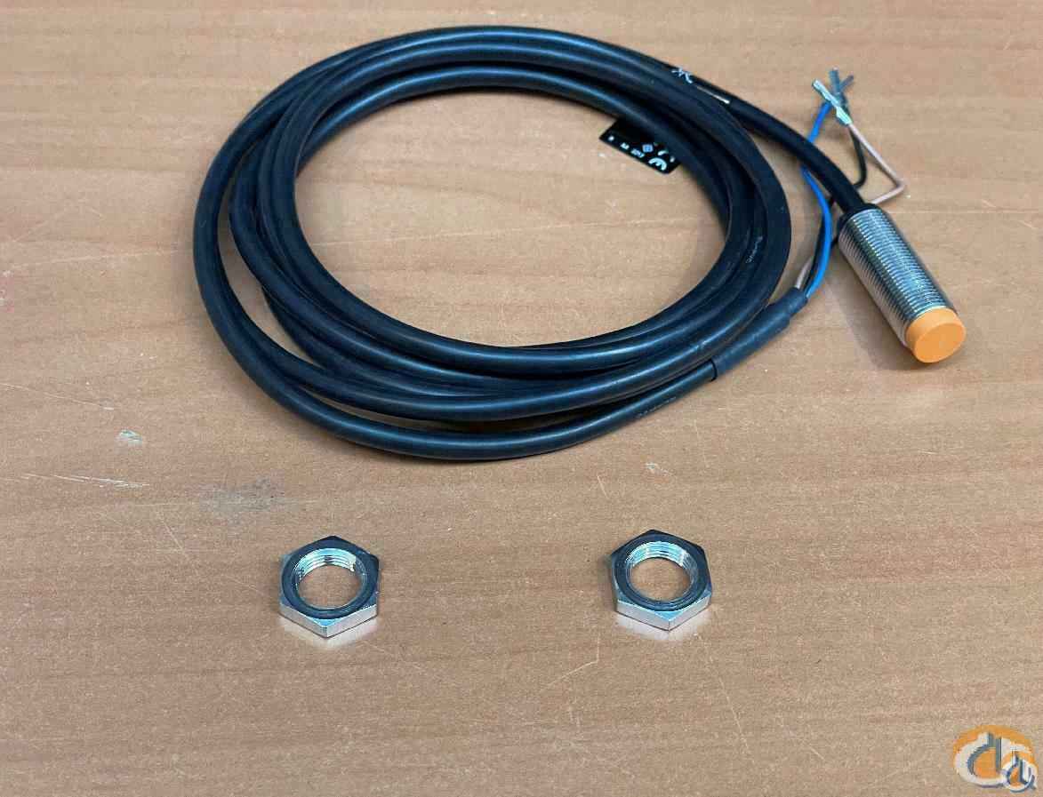 3320012 - PROXIMITY SWITCH