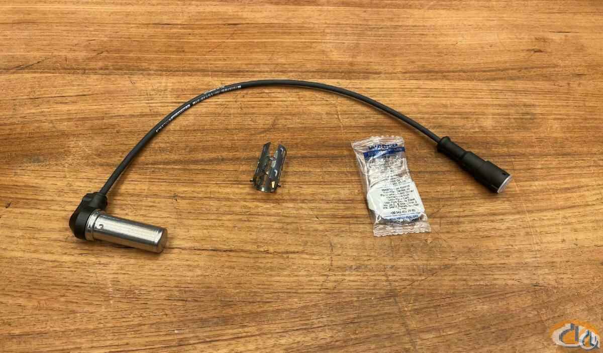 2249602 - ABS INDUCTIVE SENSOR WITH CONNECTION