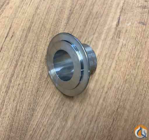 2219672 - FLANGE BUSHING