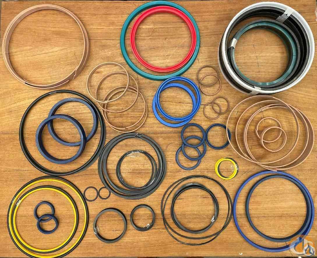 2313260 - SET OF SEALS