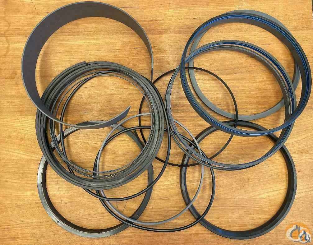 7373100009 - KIT, CYLINDER SEAL