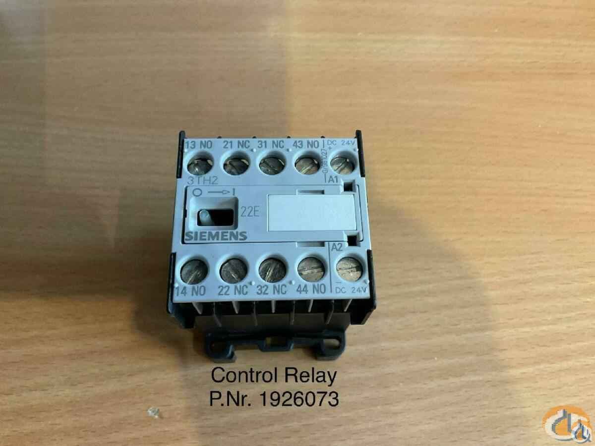 1926073 - AUXILIARY RELAY