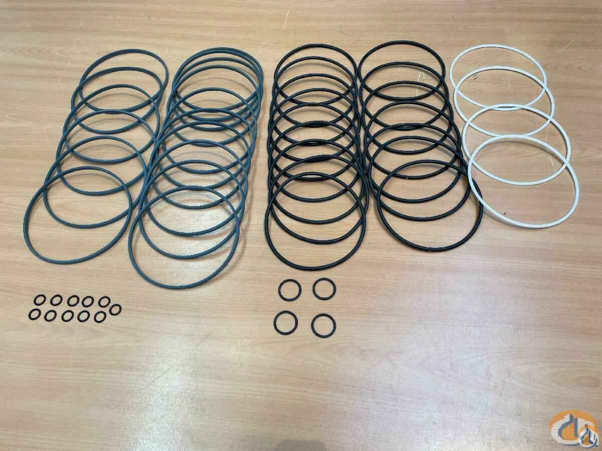 2217794 - GASKET SET FOR ROTARY TRANSMIS