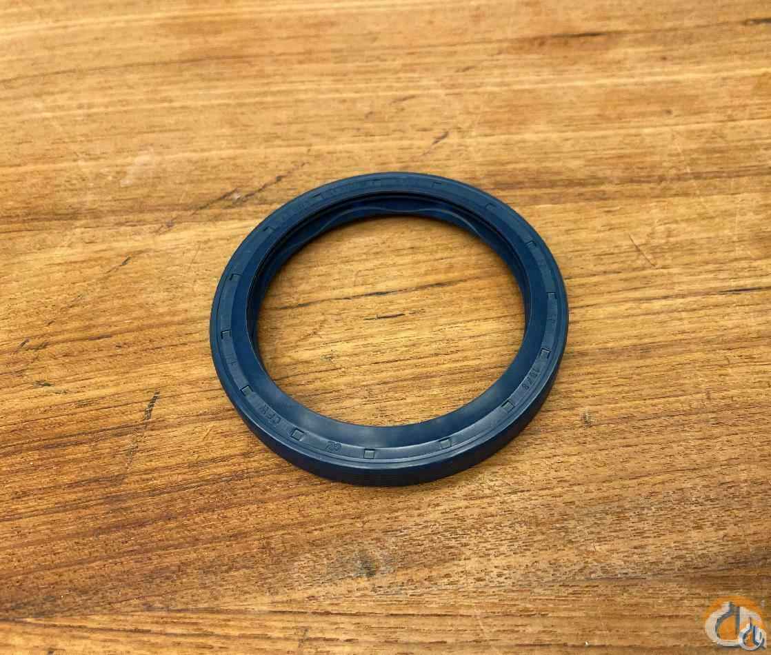 3316624 - ROTARY SHAFT SEAL