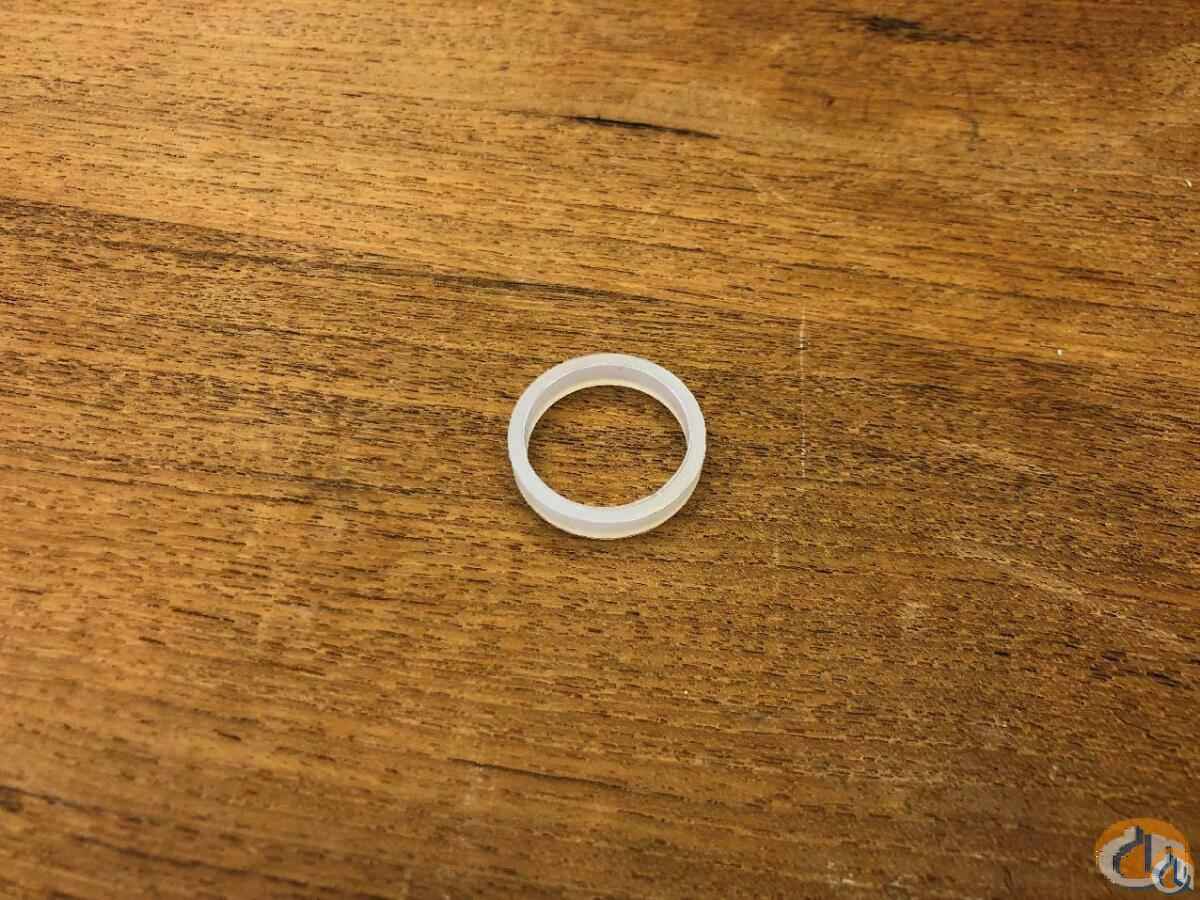 3322654 - SPACER BUSH