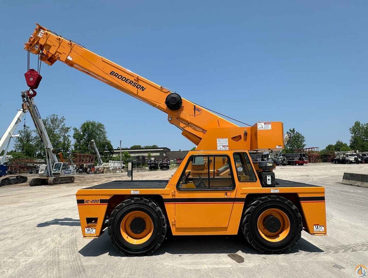 2015 Broderson IC-200-3H