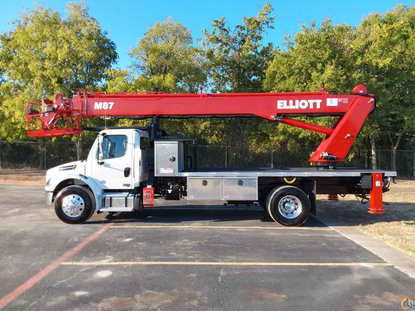 2025 Elliott M87R