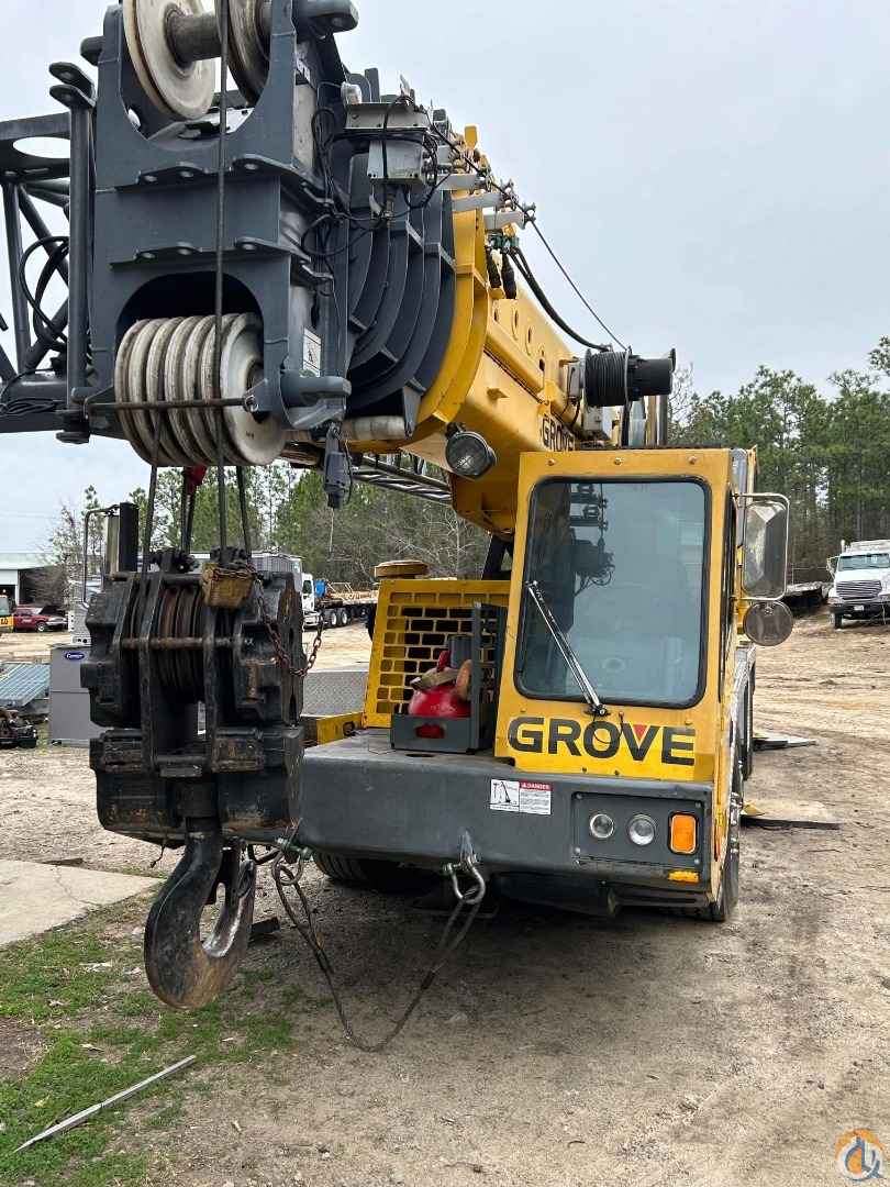 2004 Grove TMS900E
