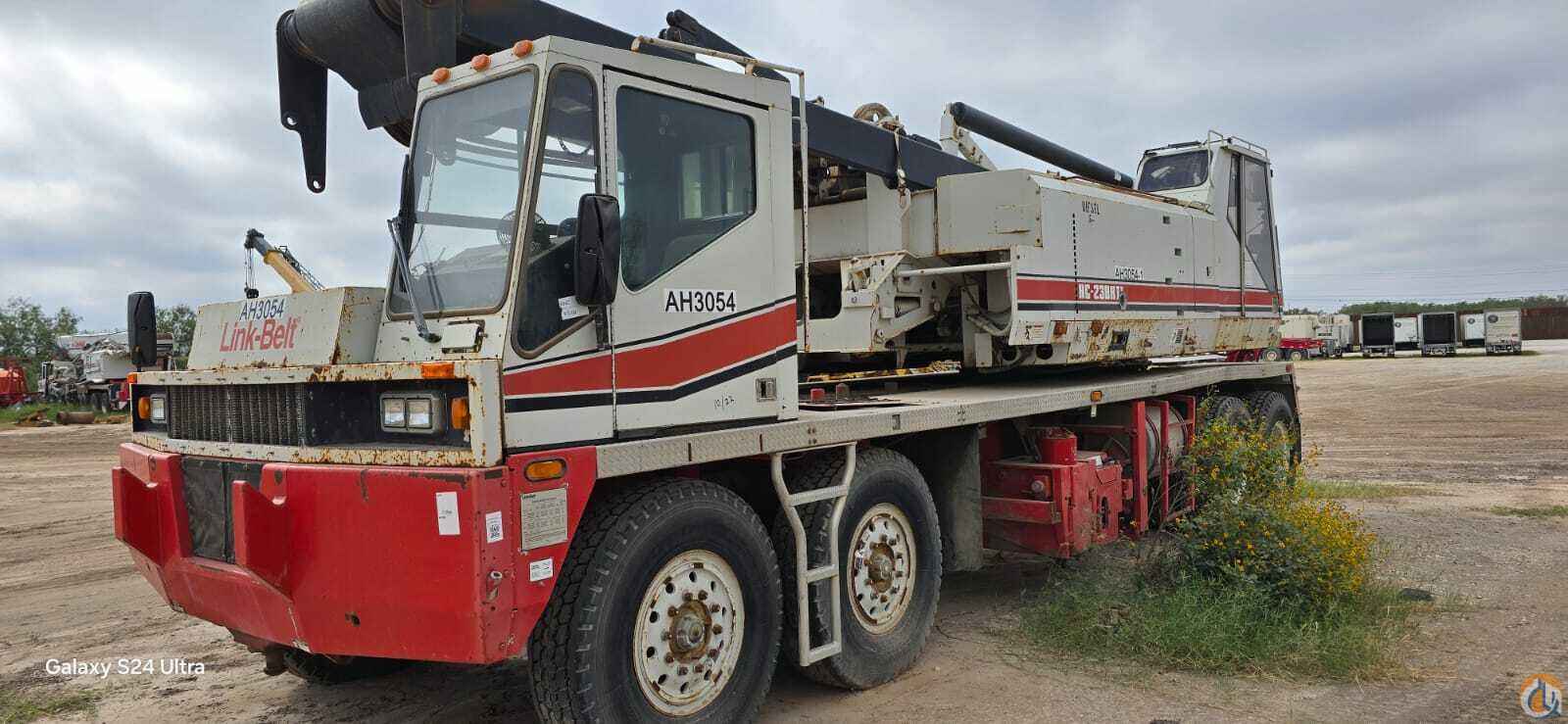 2003 Link-Belt HC-238H II