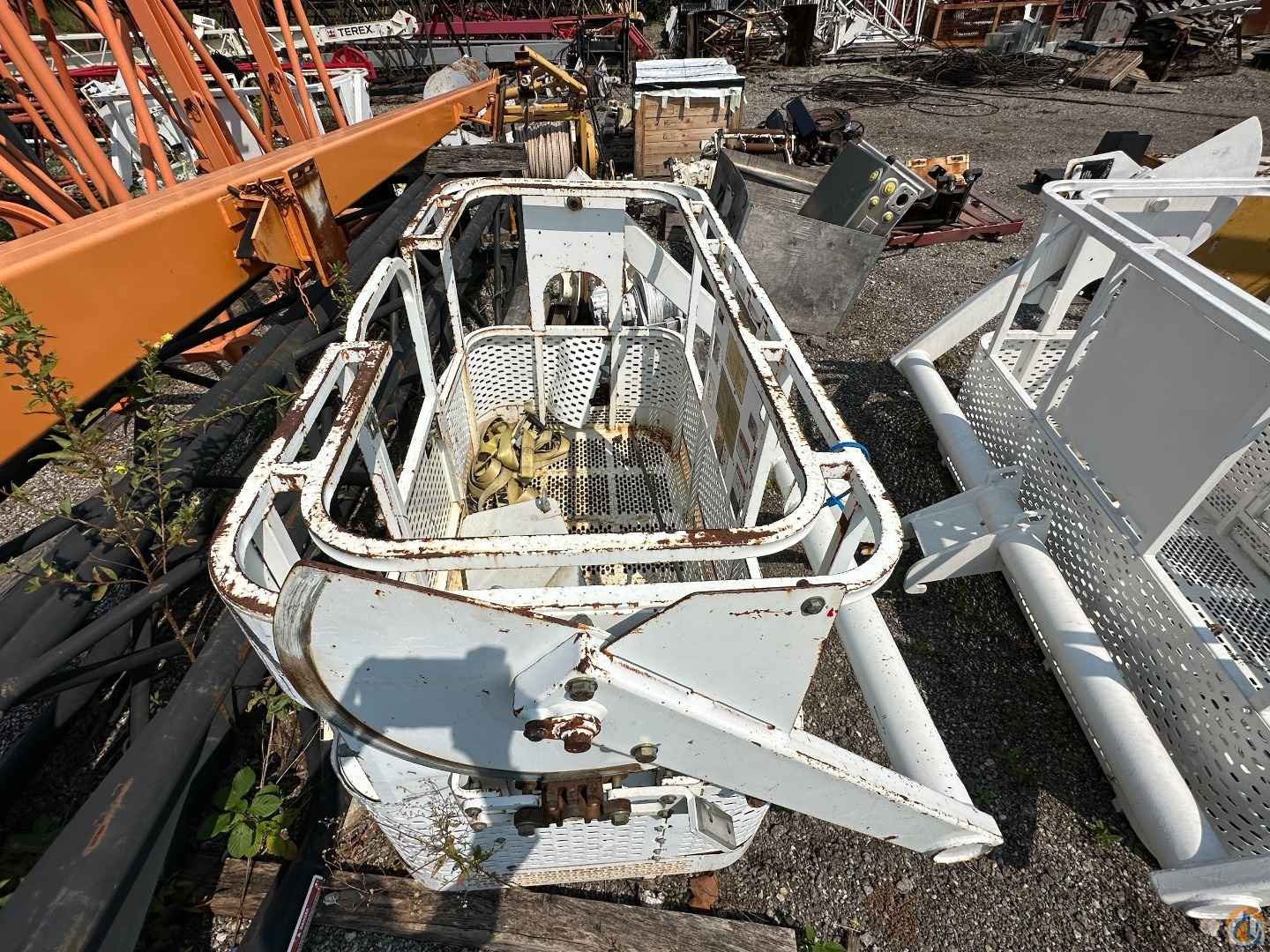 Altec 2-Person Man Basket