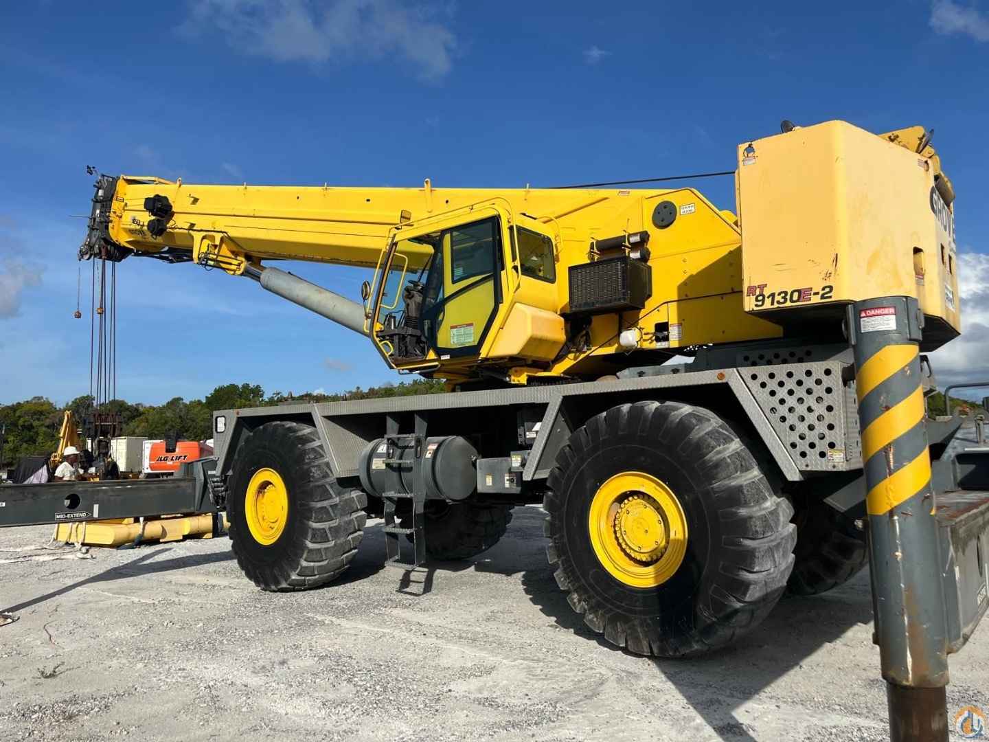 2012 Grove RT9130E-2