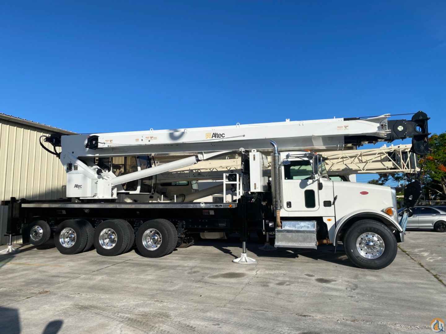 2017 Altec AC40-152S