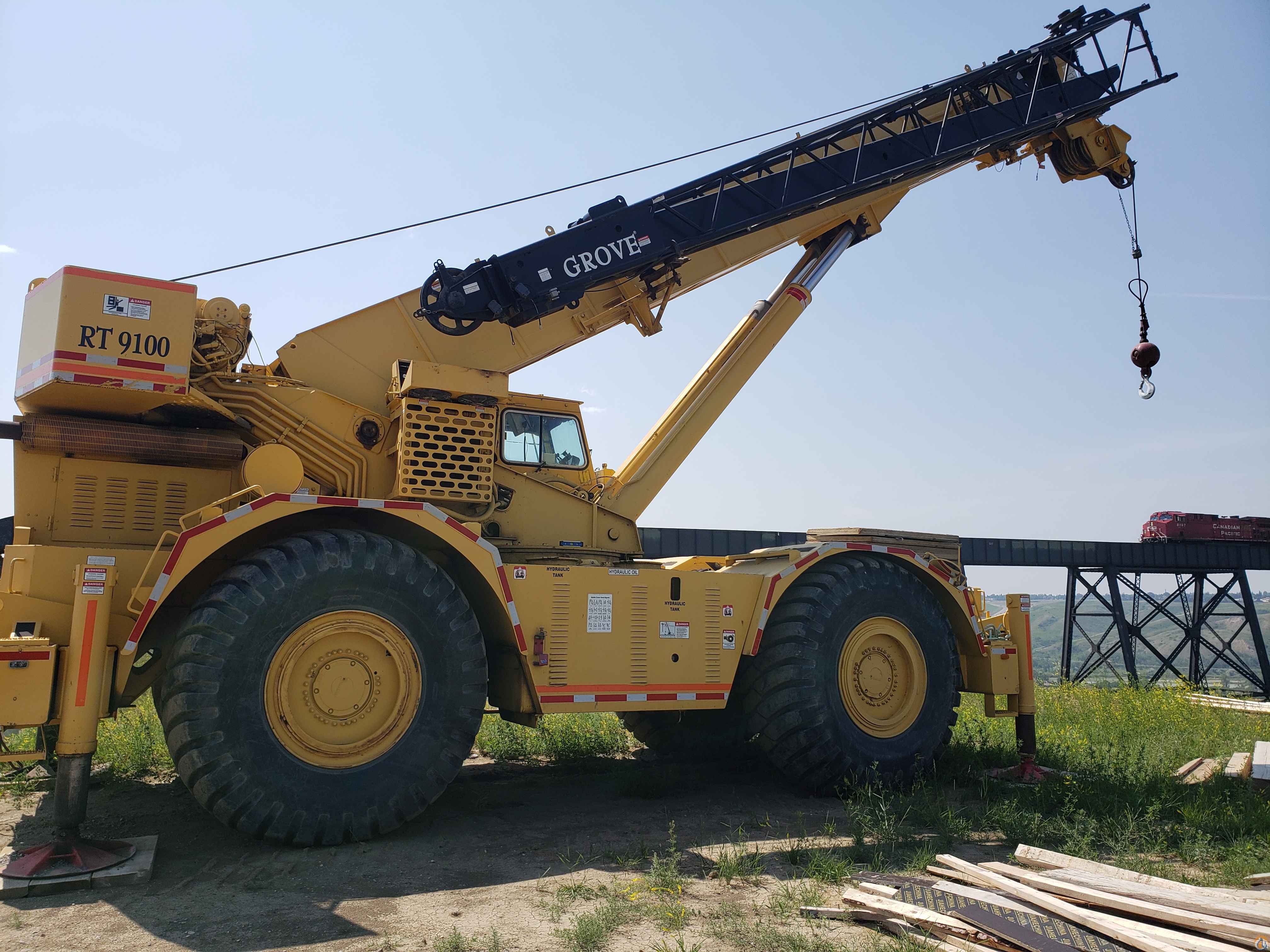 1996 Grove RT9100