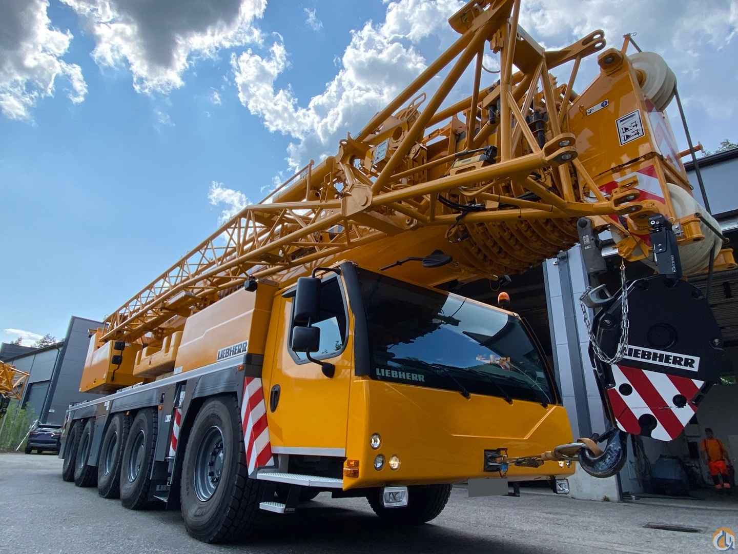Liebherr LTM 1230-5.1